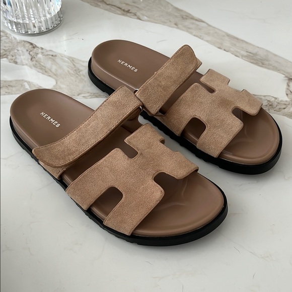 Hermes’ Chypre tan suede leather lined black rubber sole sandals - Picture 2 of 6
